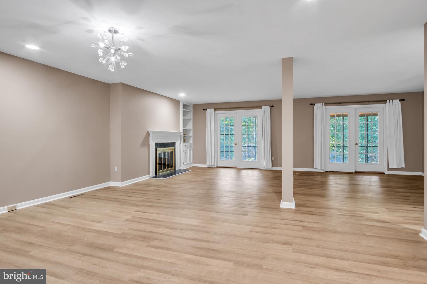 1127 Wicklow Ct Property Photo 16