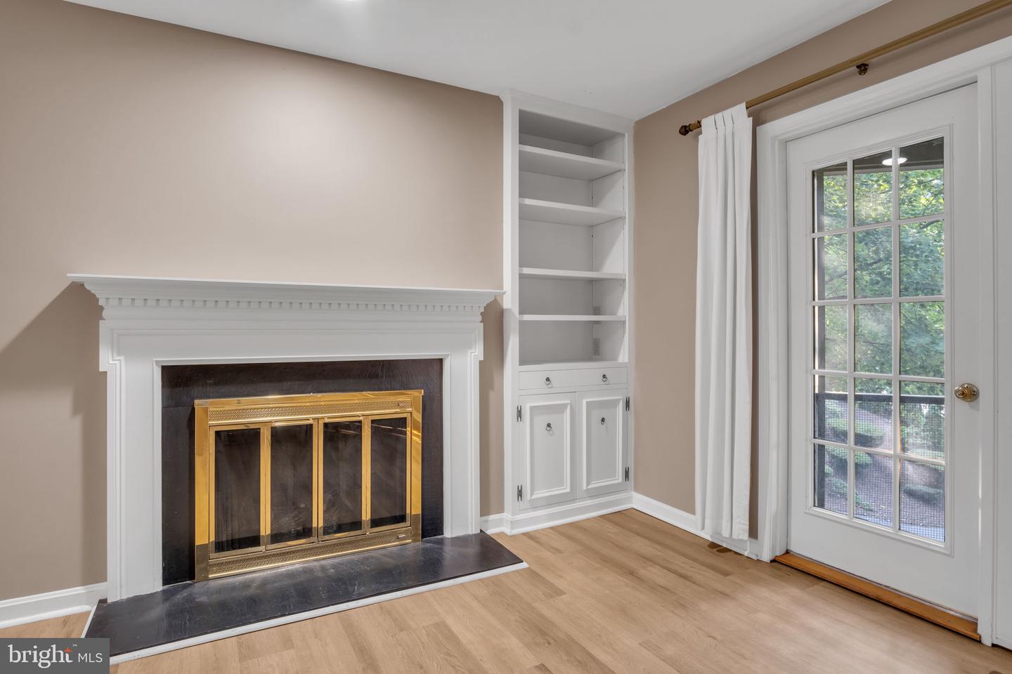 1127 Wicklow Ct Property Photo 18