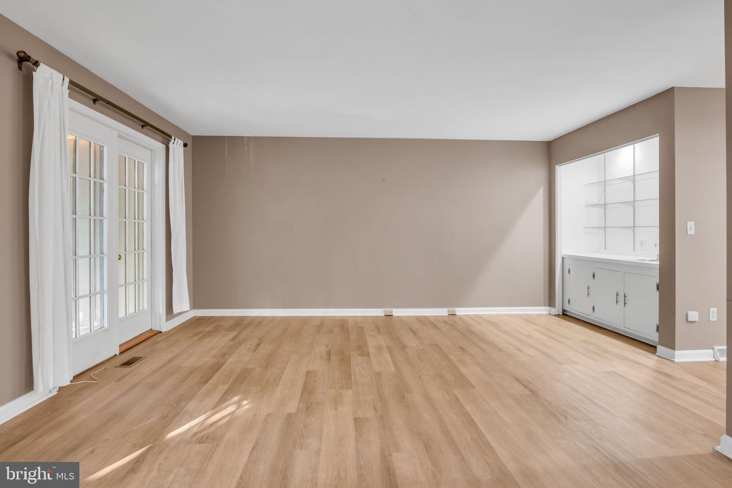 1127 Wicklow Ct Property Photo 19