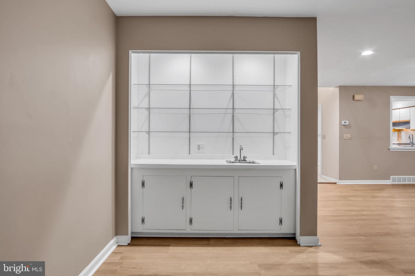 1127 Wicklow Ct Property Photo 20