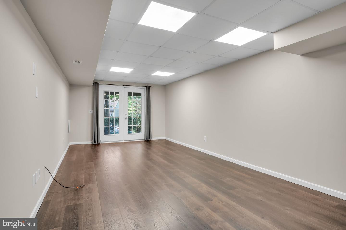 1127 Wicklow Ct Property Photo 35