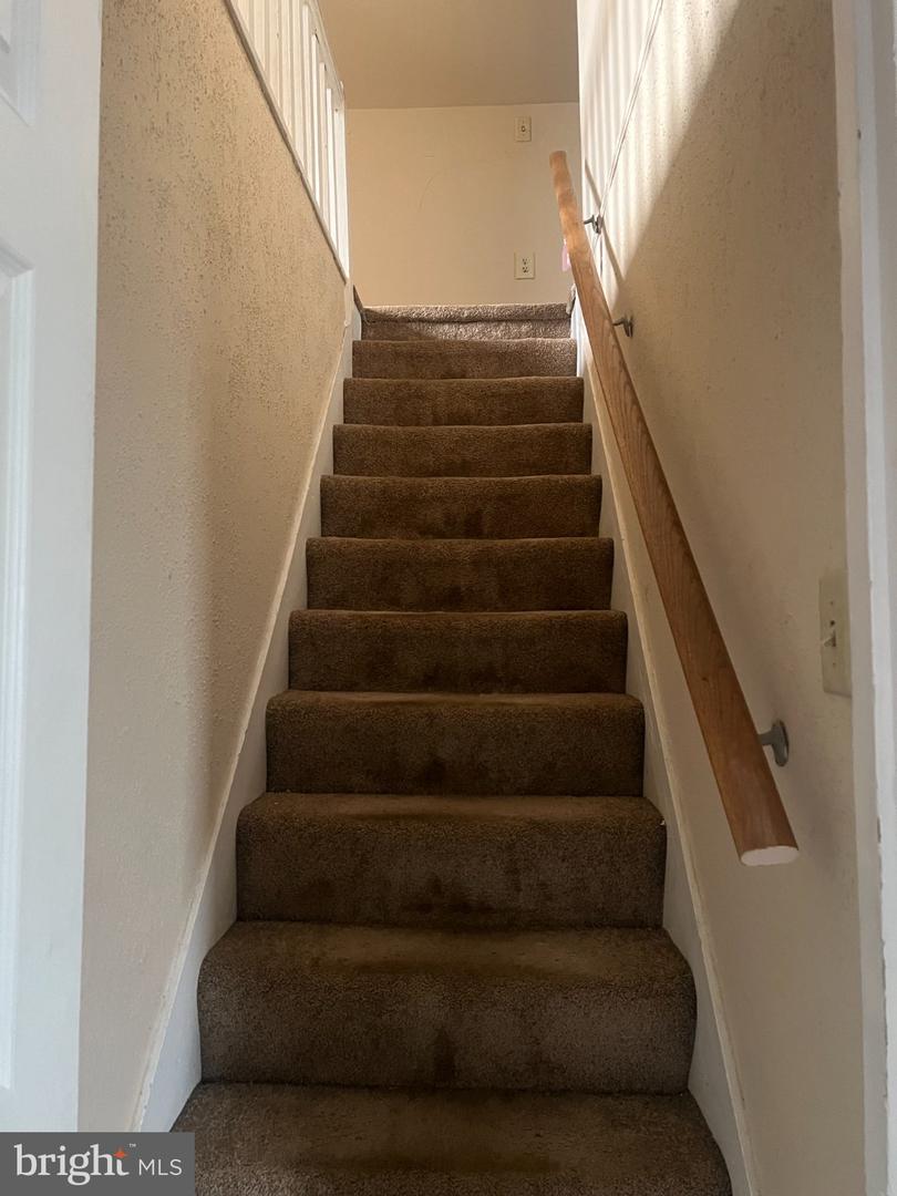 6120 Jonestown Rd #2e Property Photo 13