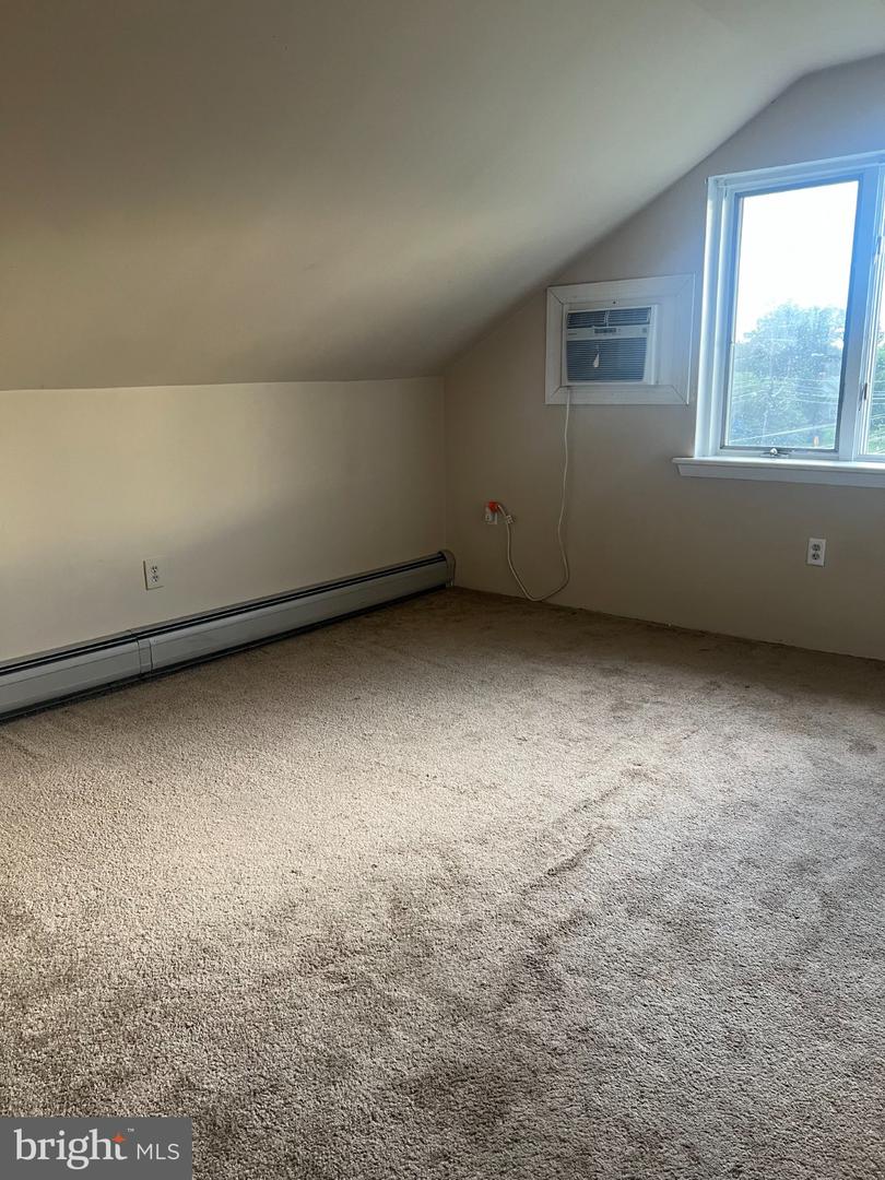6120 Jonestown Rd #2e Property Photo 15