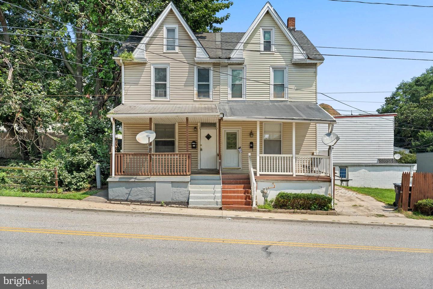 213 N Harrisburg St Property Photo 1