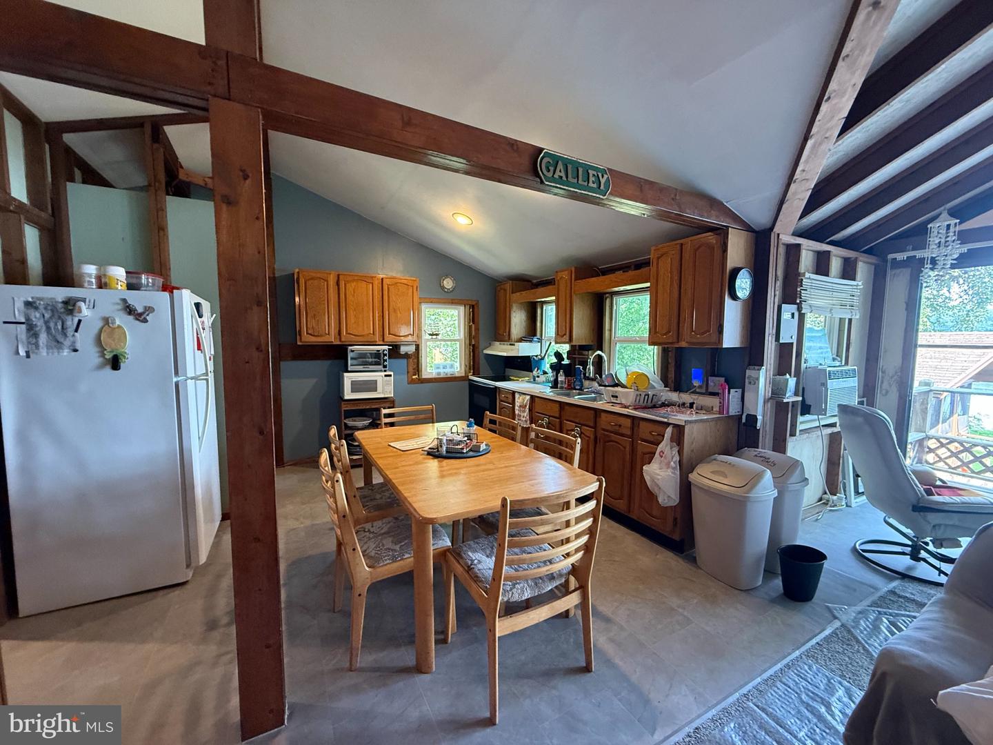 47 Beech Isl Property Photo 5