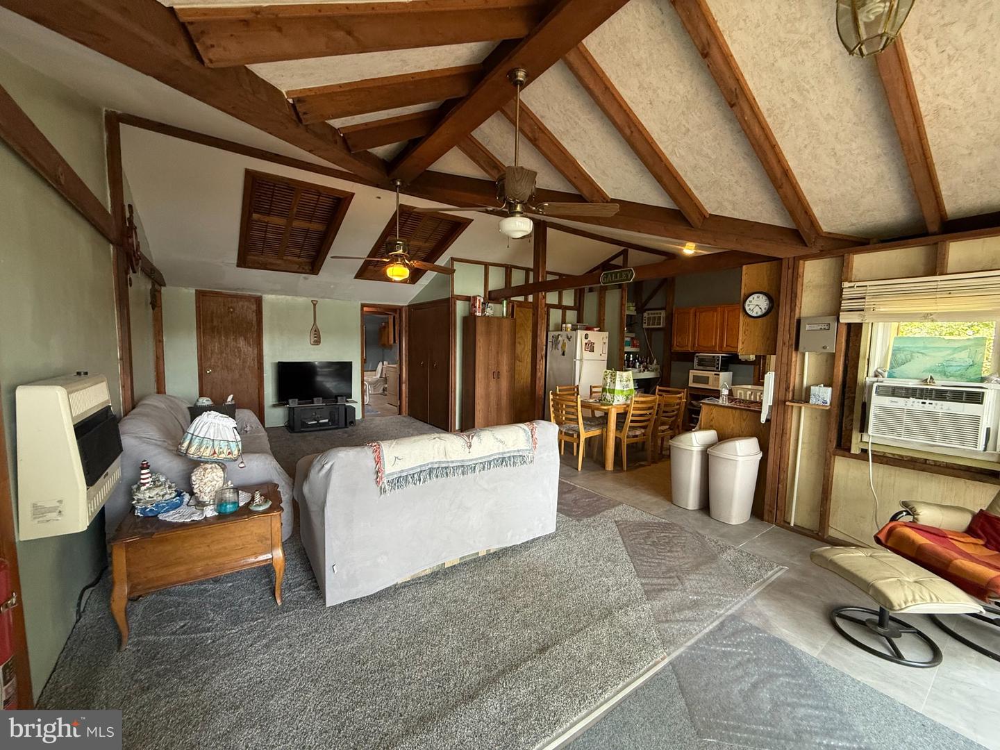 47 Beech Isl Property Photo 13