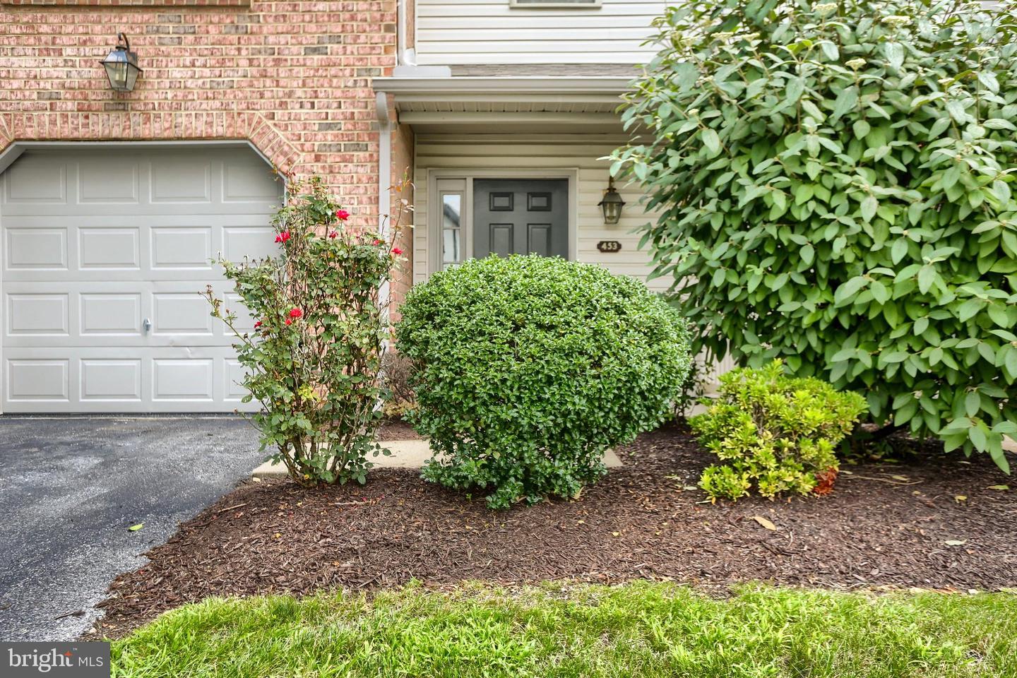 453 Waverly Woods Dr Property Photo 5