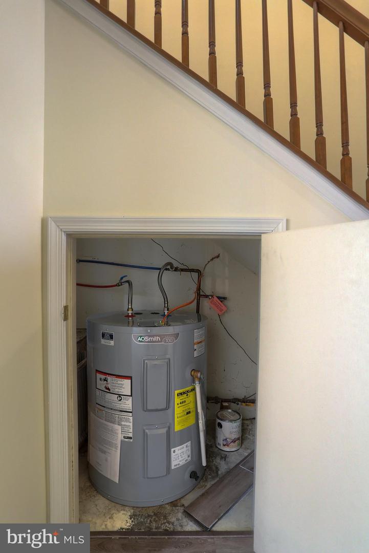 453 Waverly Woods Dr Property Photo 31