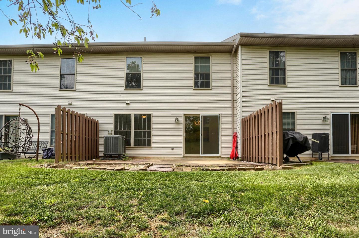 453 Waverly Woods Dr Property Photo 36