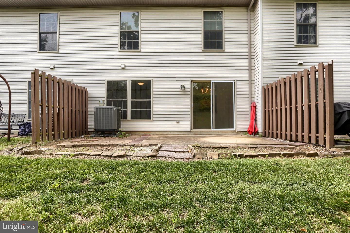 453 Waverly Woods Dr Property Photo 37