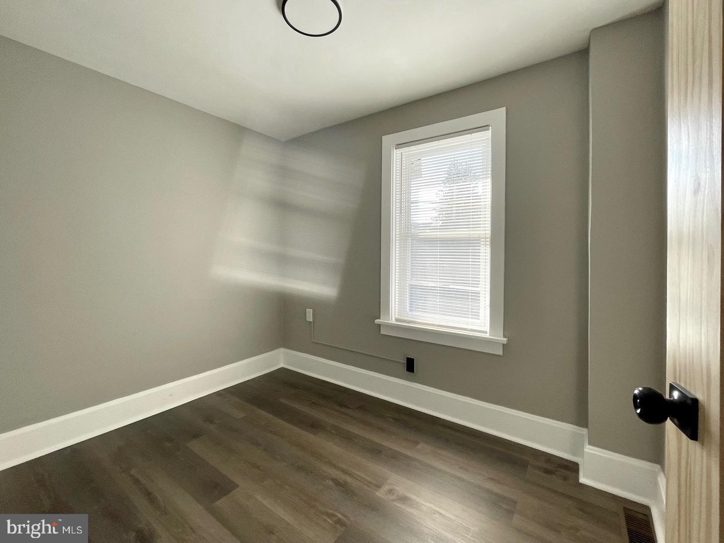 1709 Sycamore St Property Photo 10