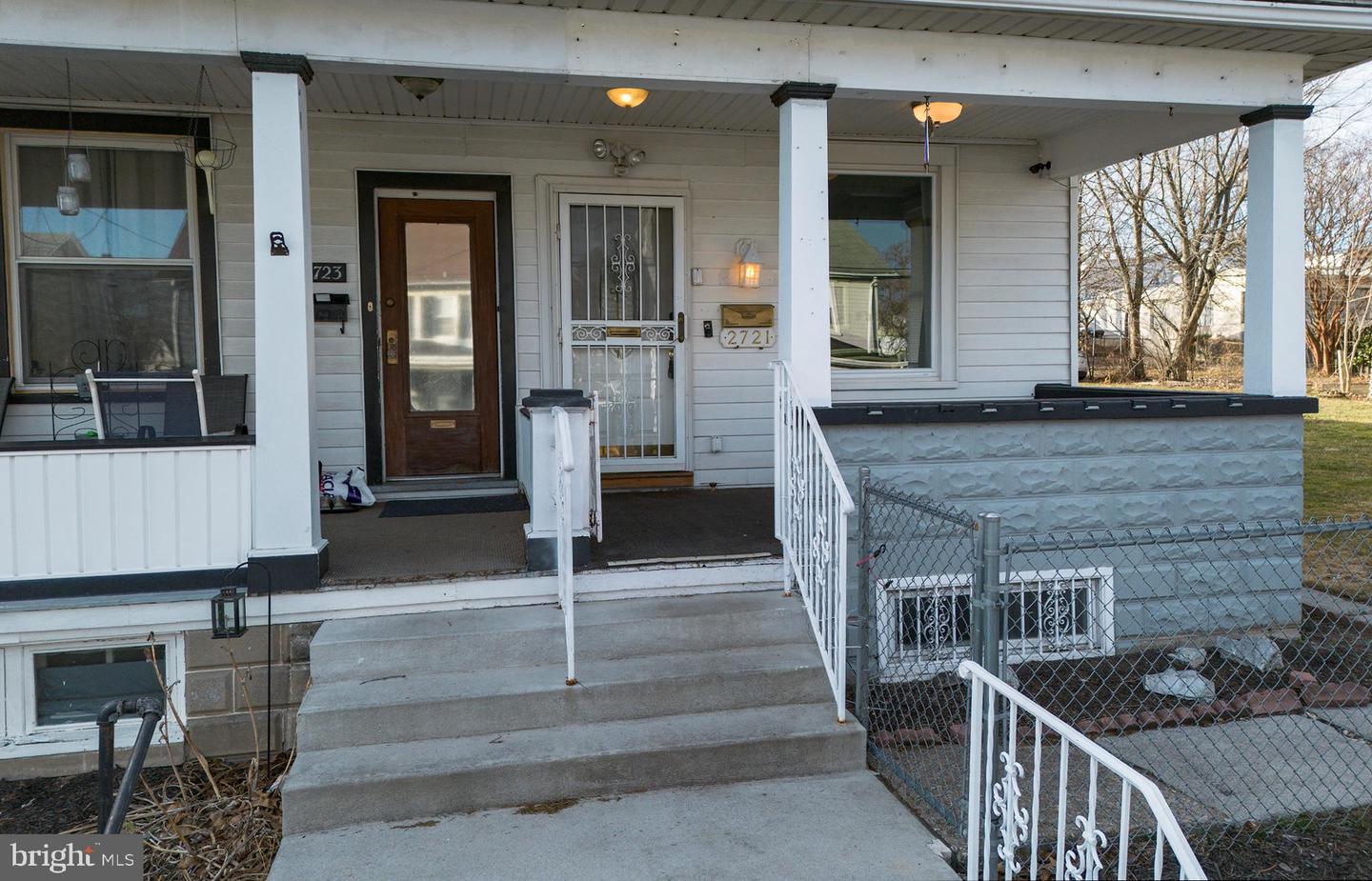 2721 Butler St Property Photo 7