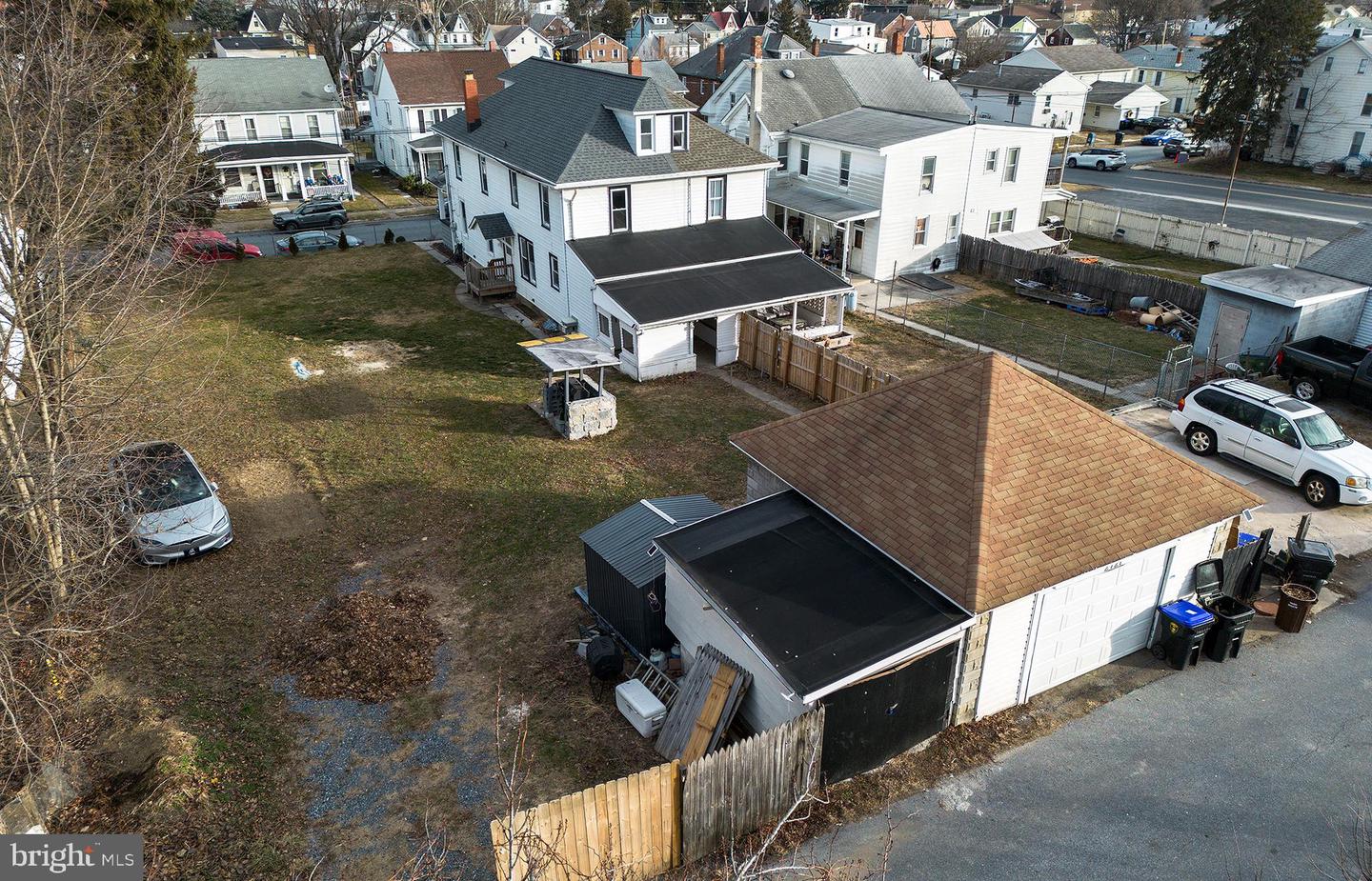 2721 Butler St Property Photo 12
