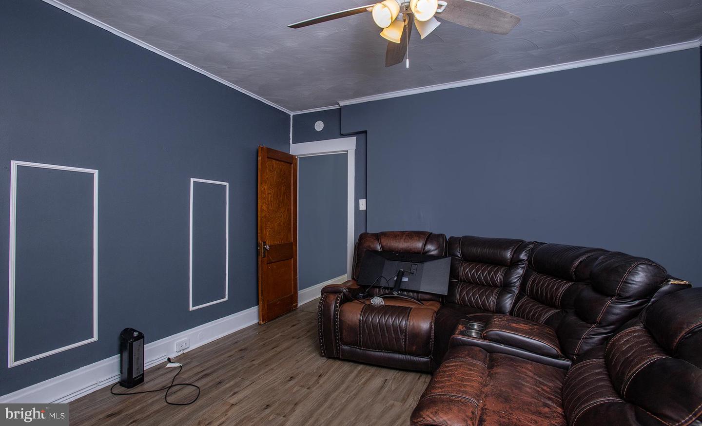 2721 Butler St Property Photo 34