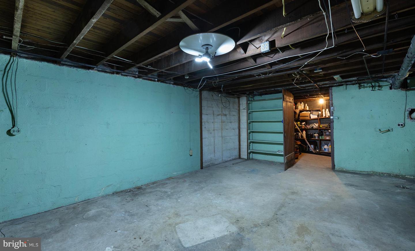 2721 Butler St Property Photo 47