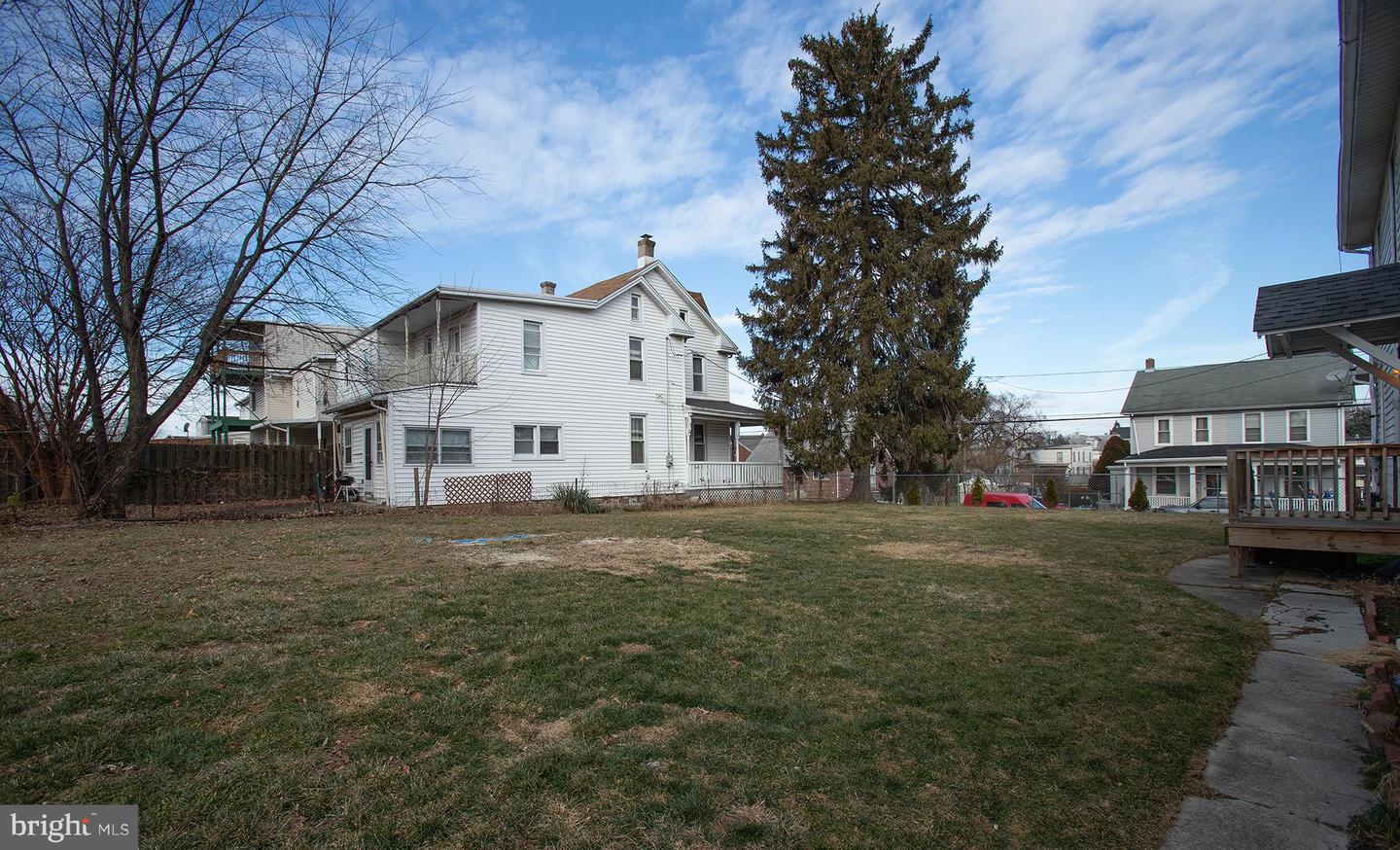 2721 Butler St Property Photo 52