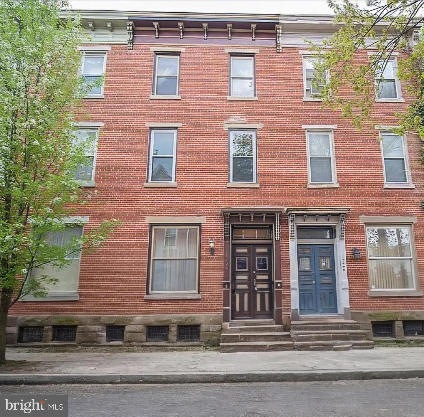 1726 Penn St Property Photo 1