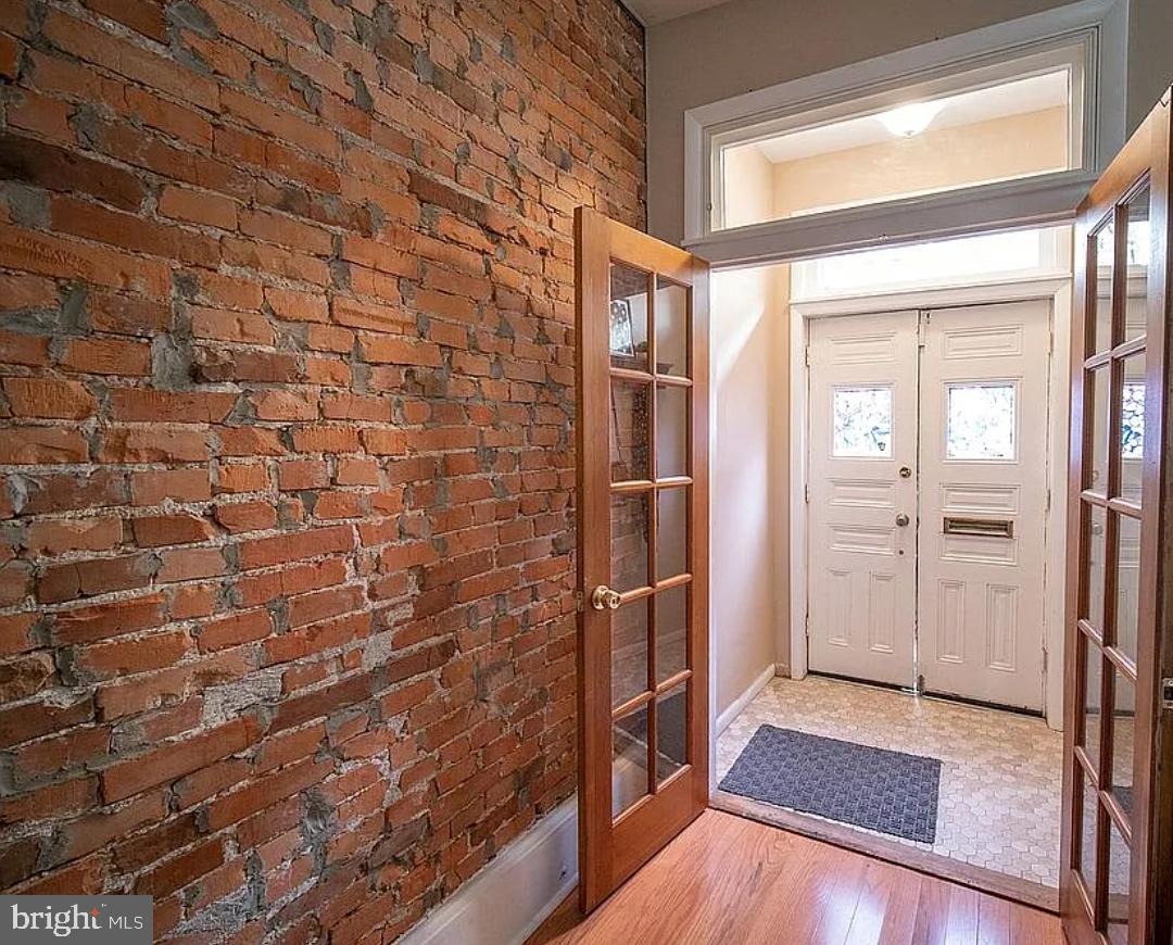 1726 Penn St Property Photo 2