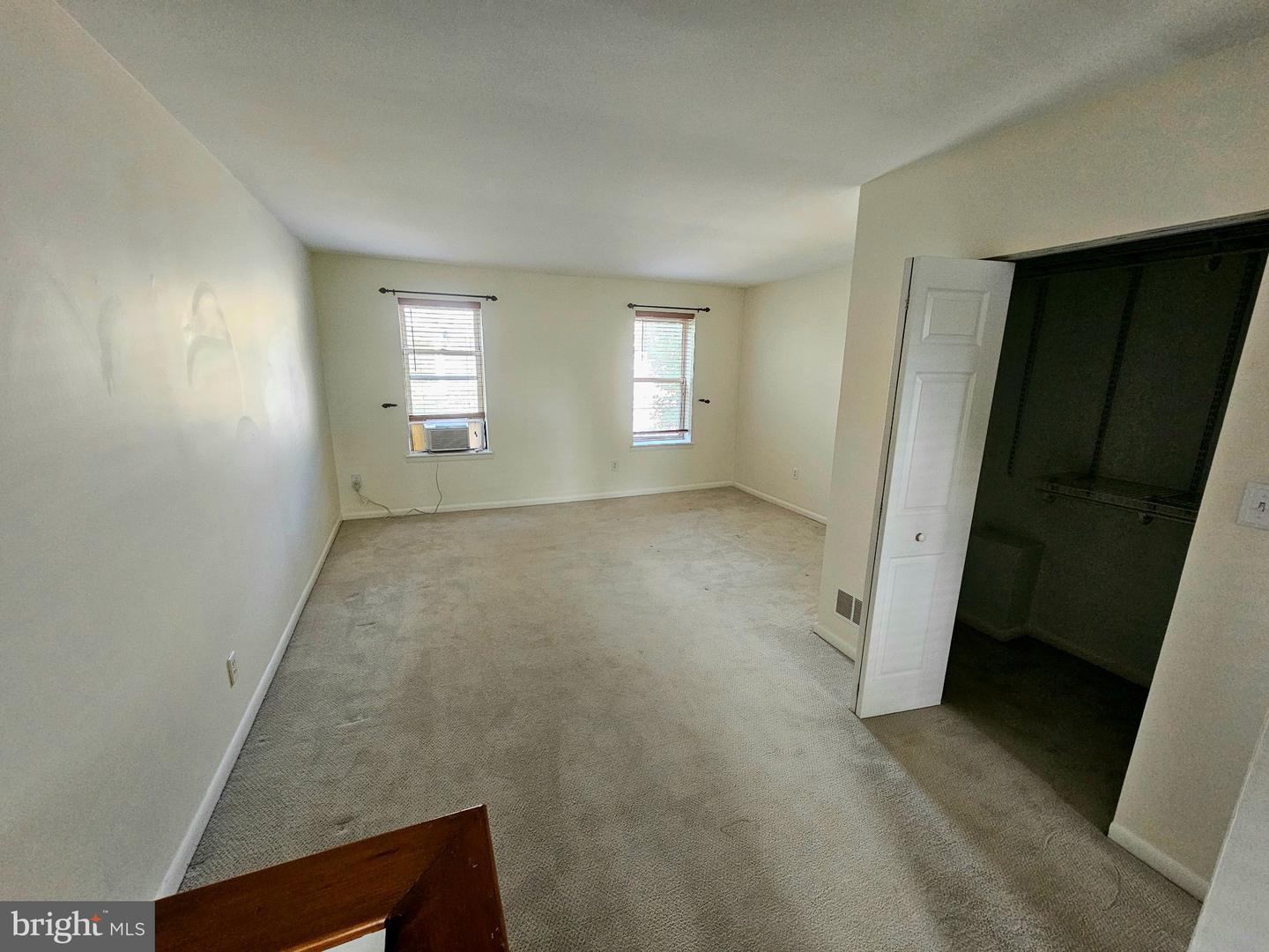 1726 Penn St Property Photo 9