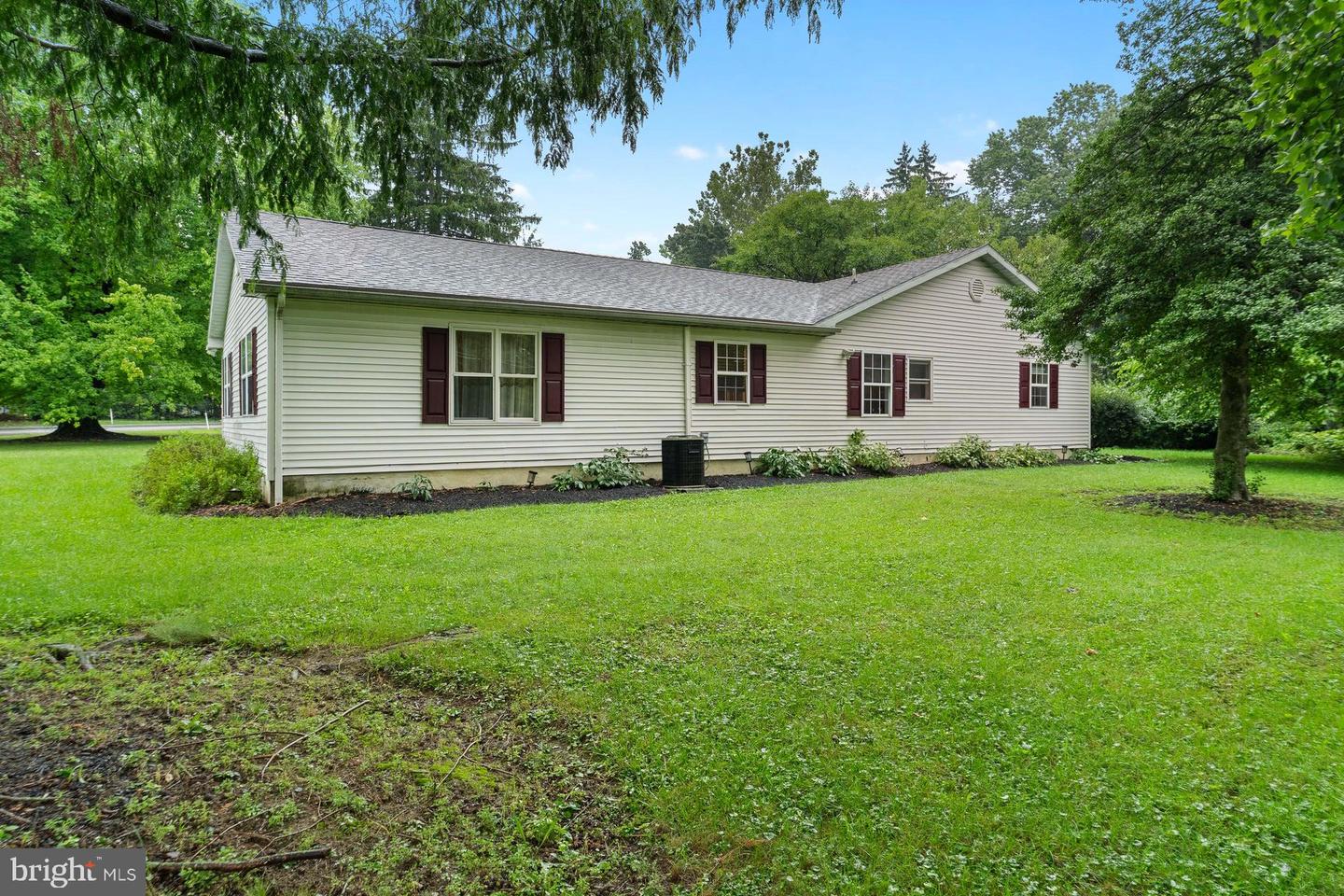 1601 Colonial Rd Property Photo 40
