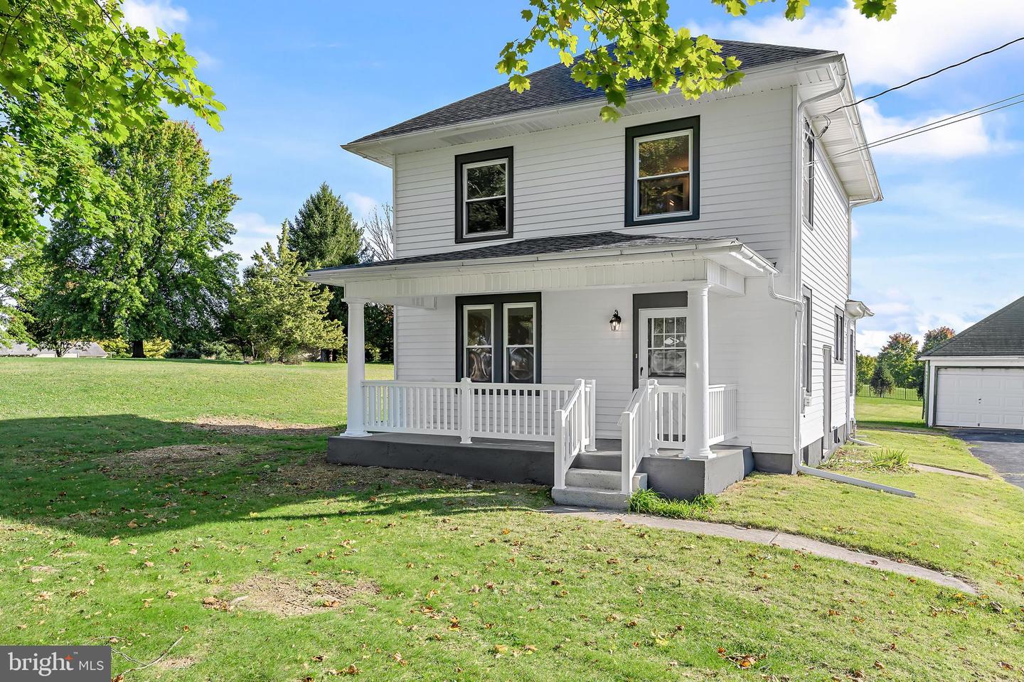 206 Hershey Rd Property Photo 1