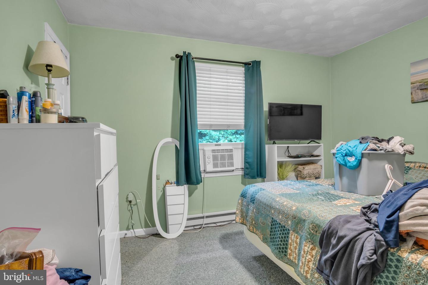 396 Whiteside Ave Property Photo 16