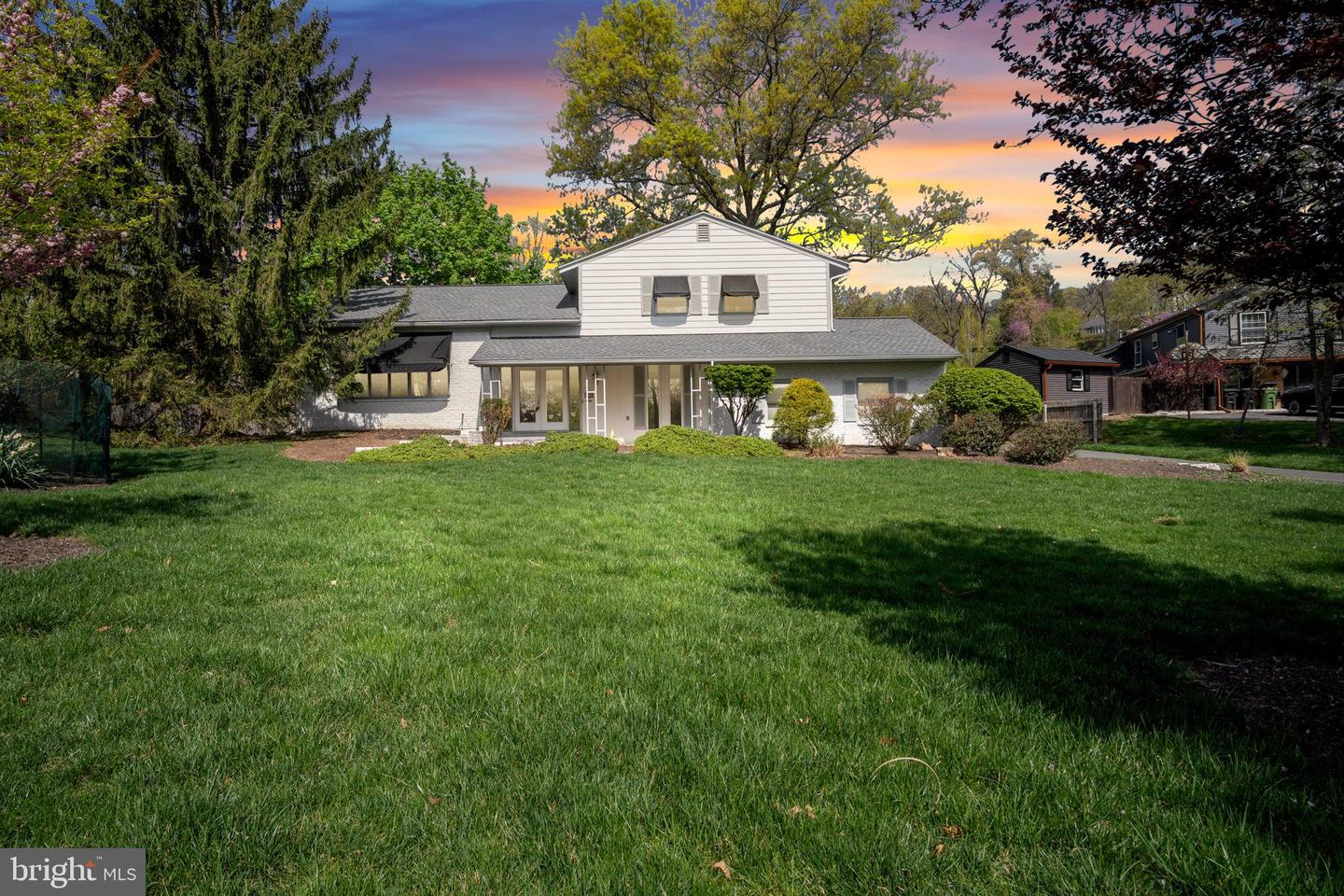 4536 CUSTER TER