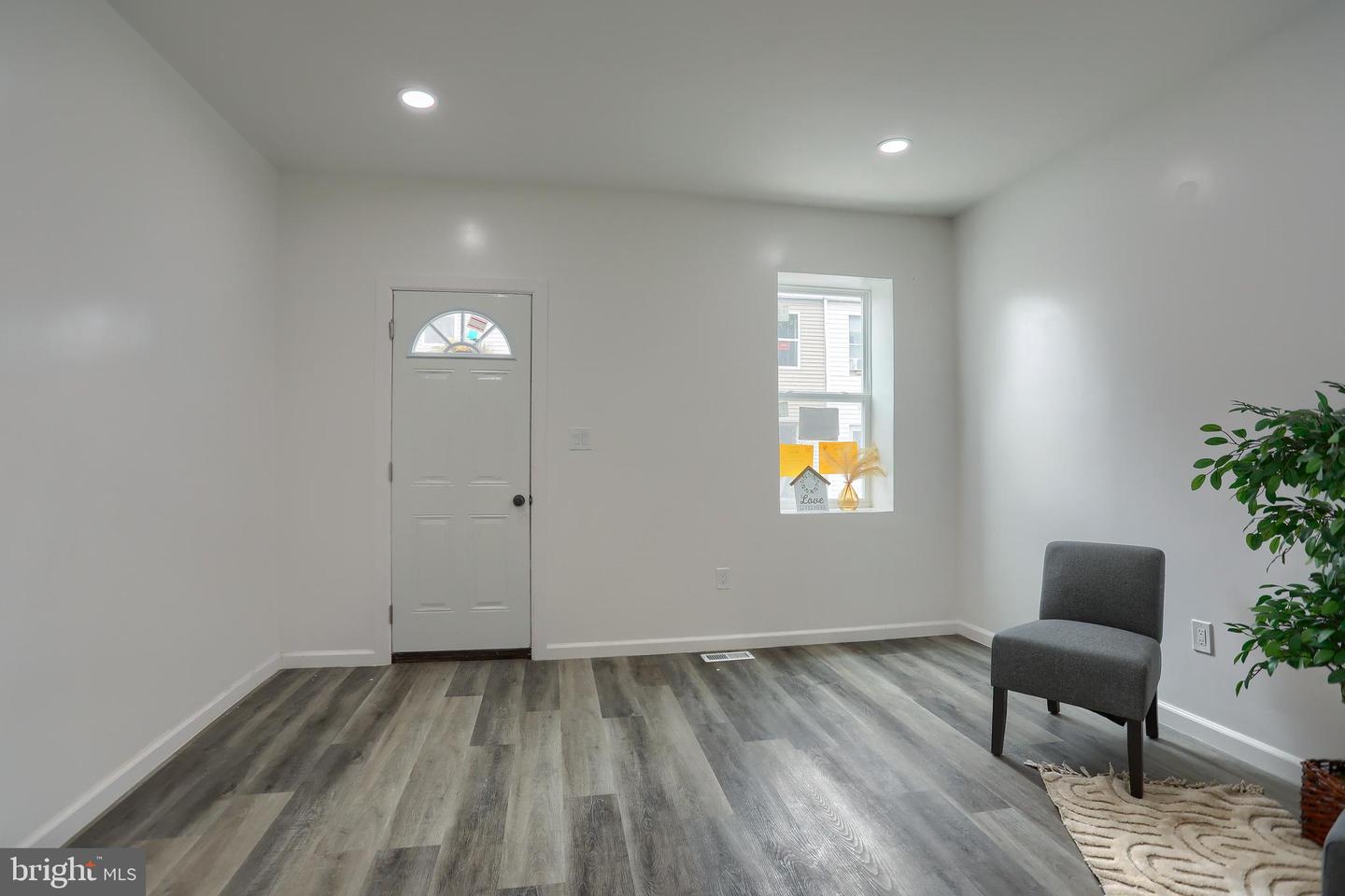 603 Dauphin St Property Photo 5
