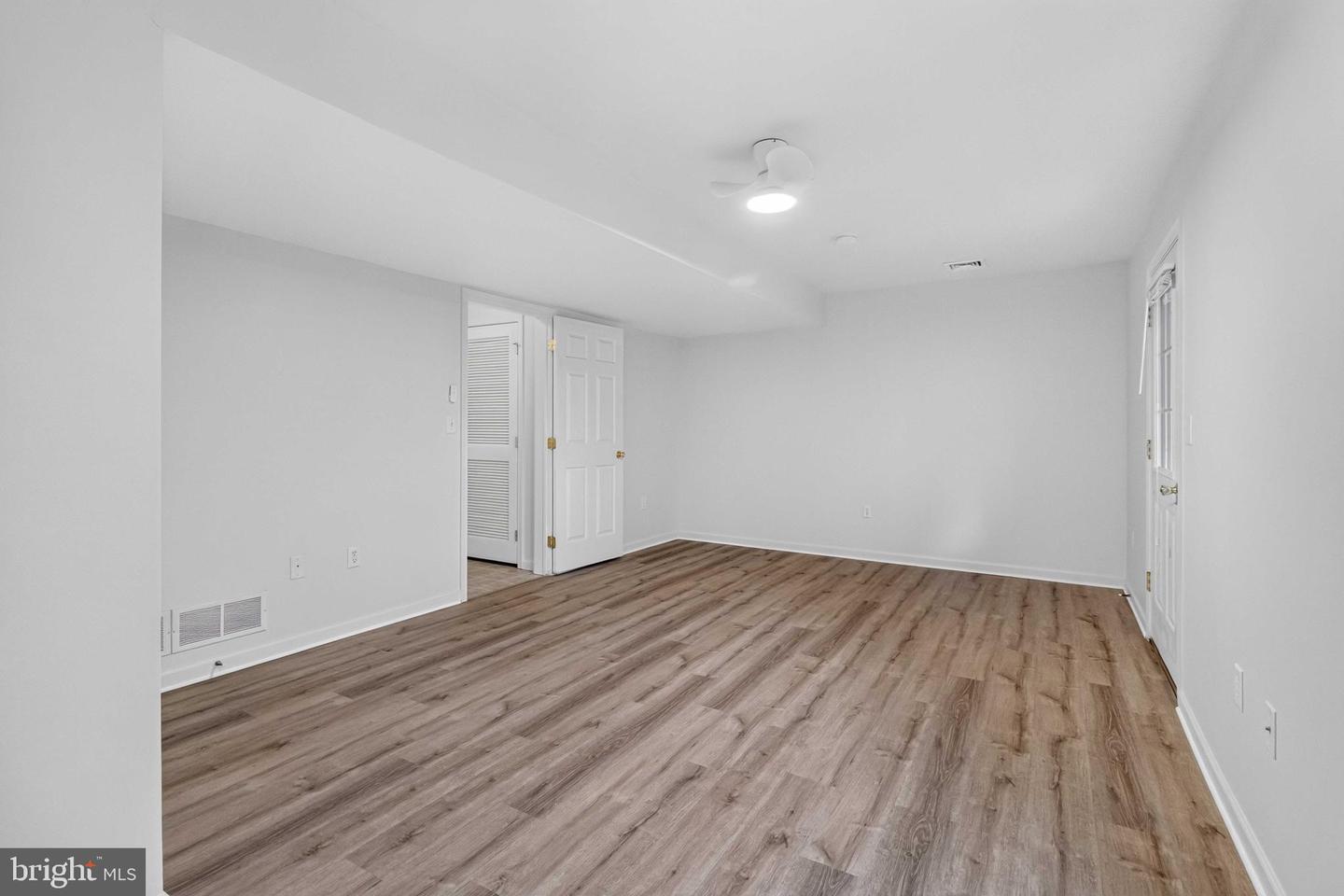9089 Joyce Ln Property Photo 28