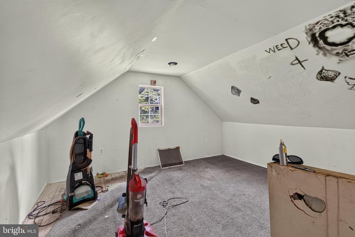 204 Walnut St Property Photo 27