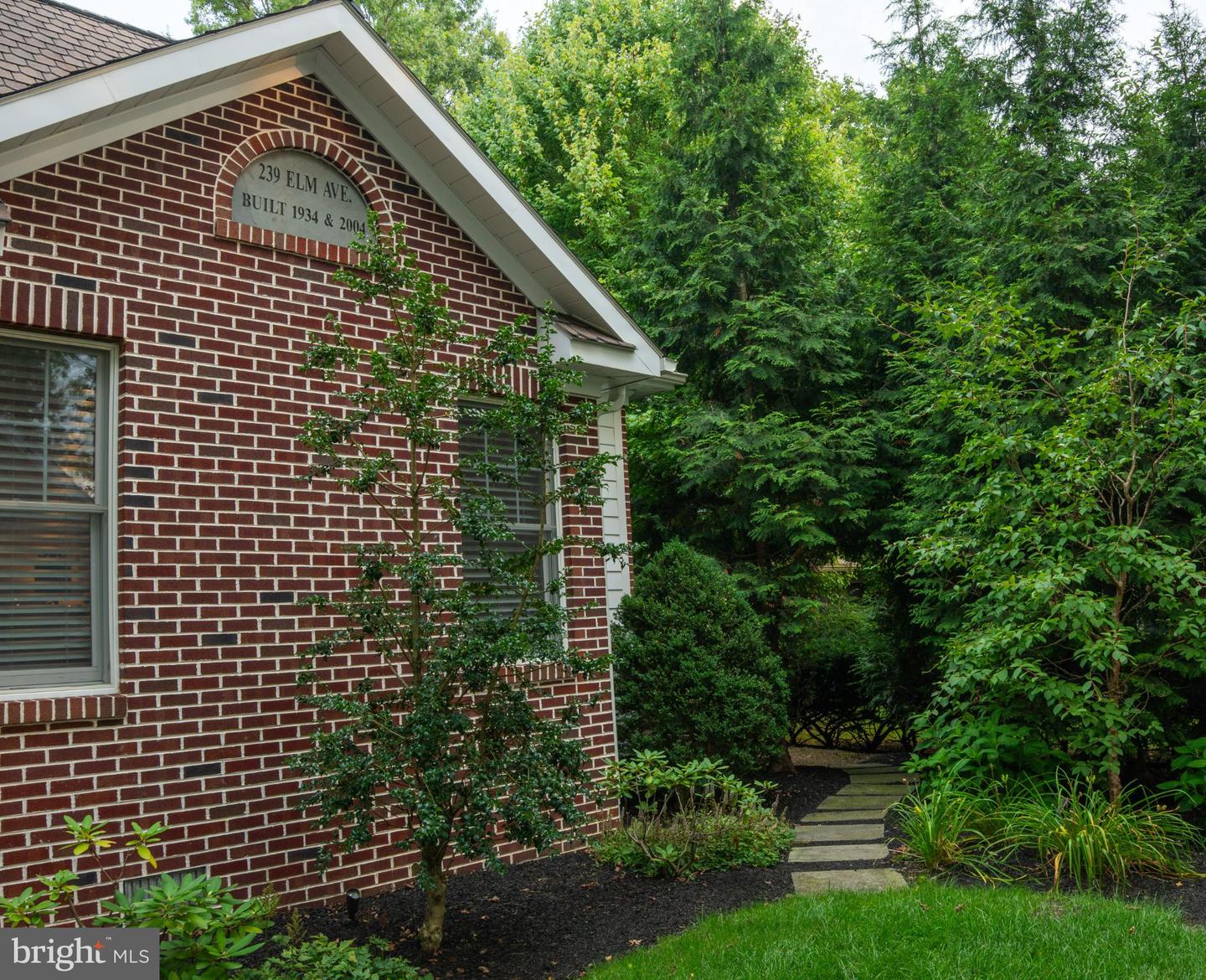 239 Elm Ave Property Photo 45
