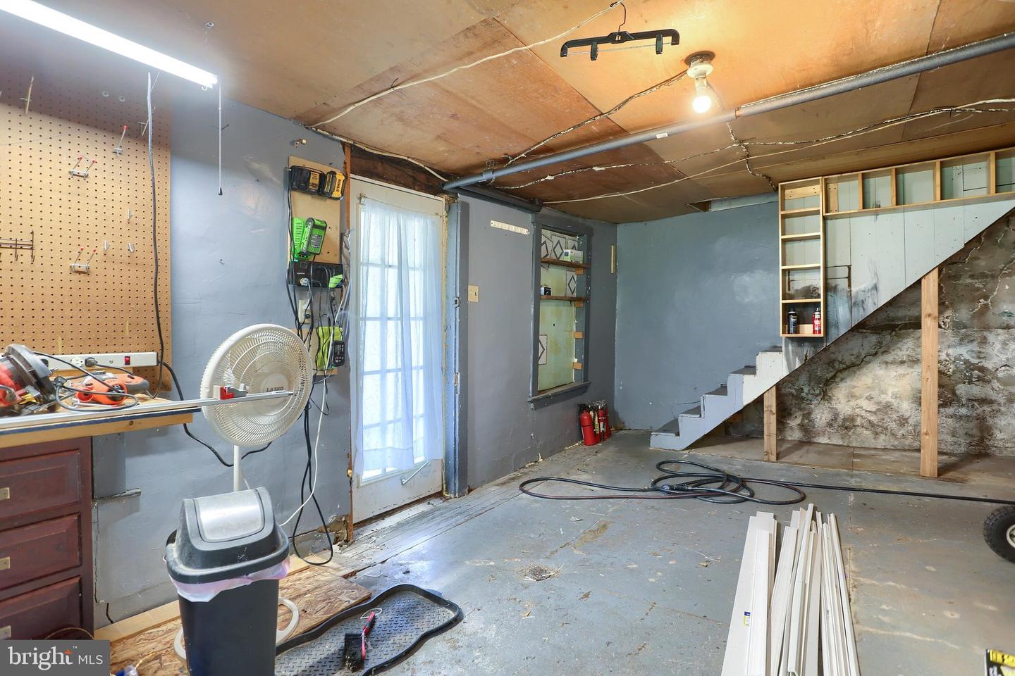 301 Lenker Rd Property Photo 32