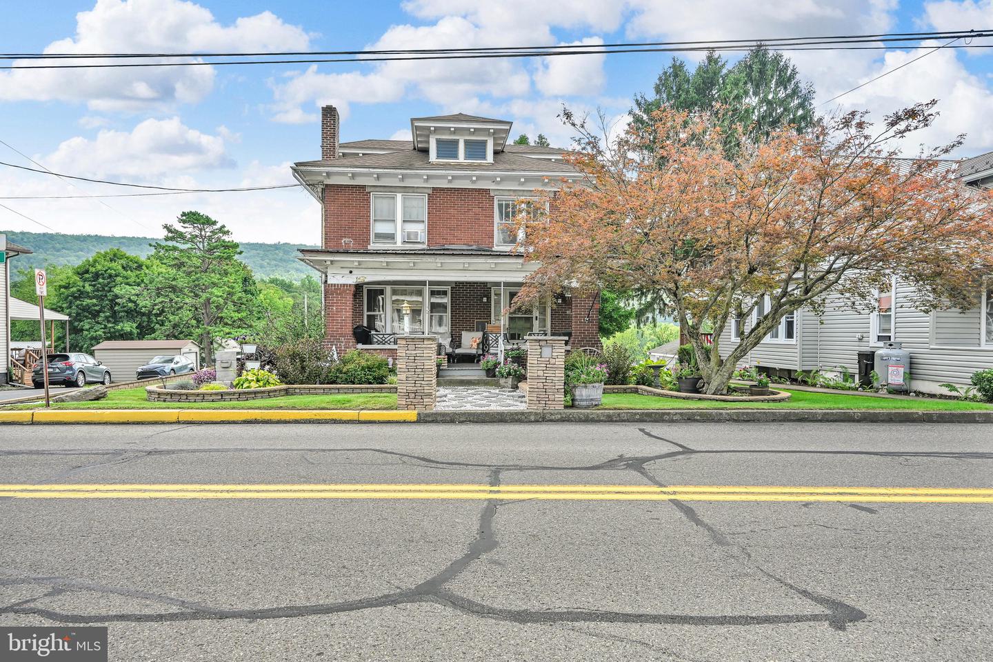 623 Pottsville St Property Photo 4