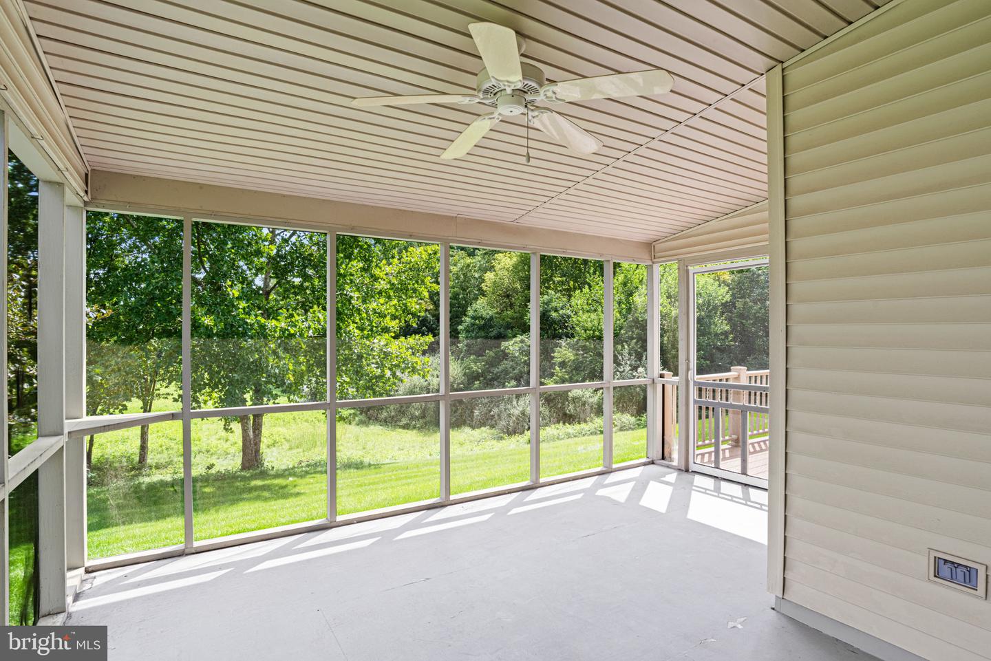 2271 Southpoint Dr Property Photo 40