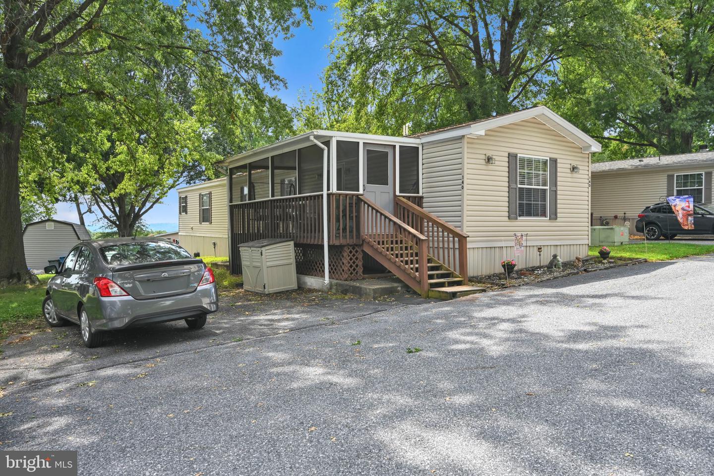 140 David Dr Property Photo 6