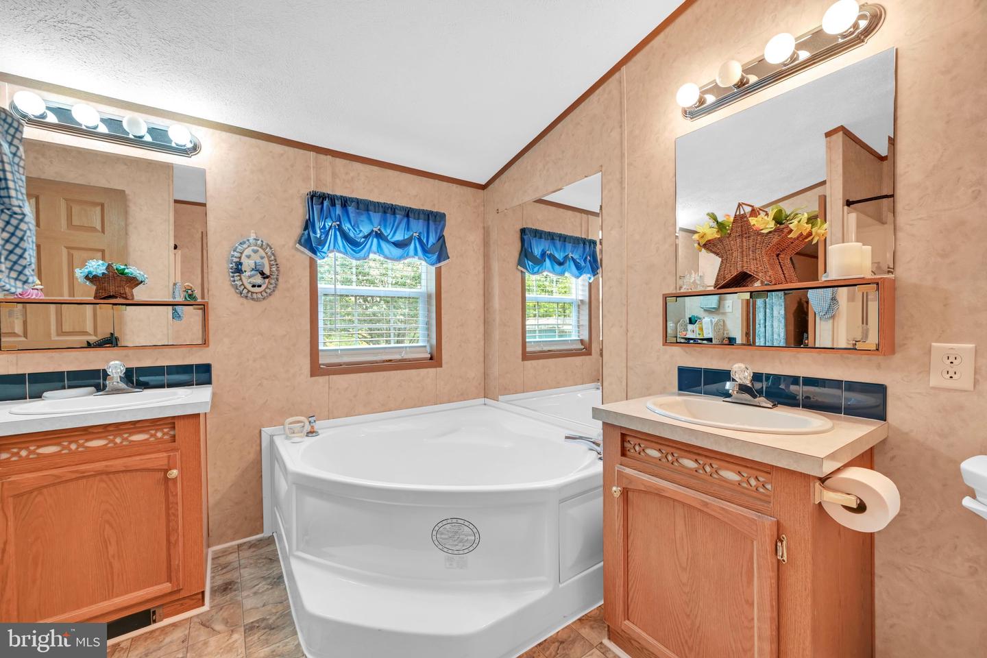 140 David Dr Property Photo 22