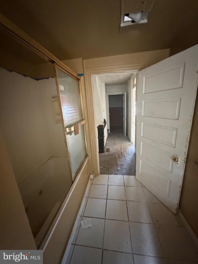 1612 Briggs St Property Photo 12