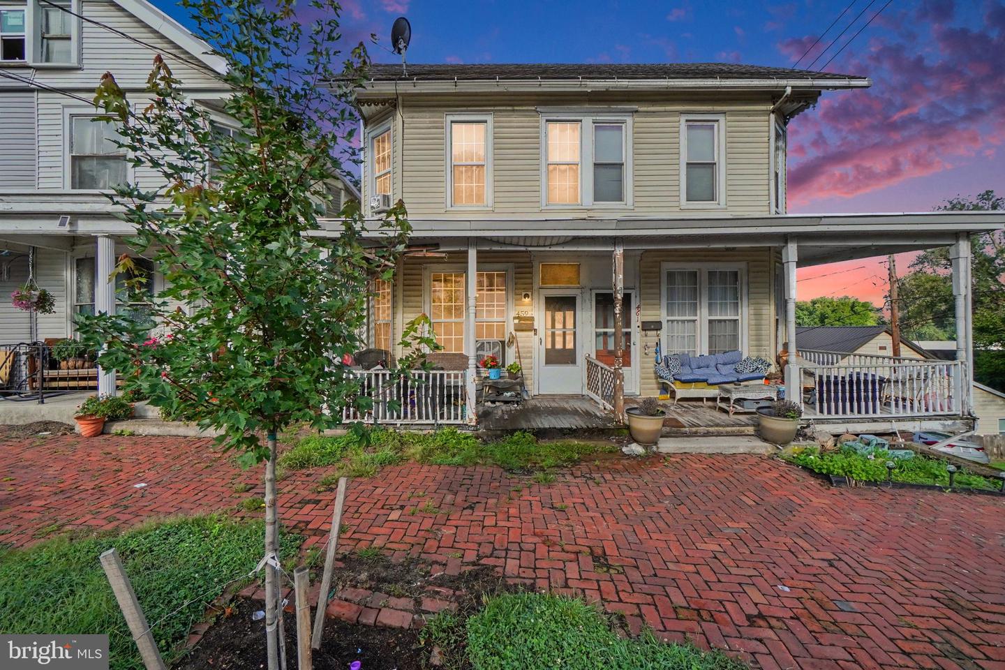 459 Market St Property Photo 1