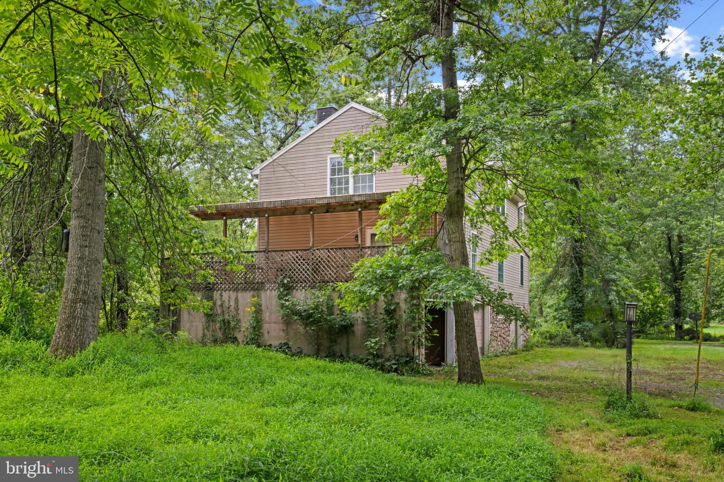 198 Valley Rd Property Photo 3