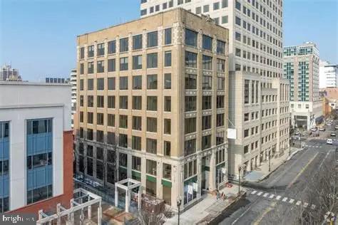 112 MARKET ST Property Photo 1