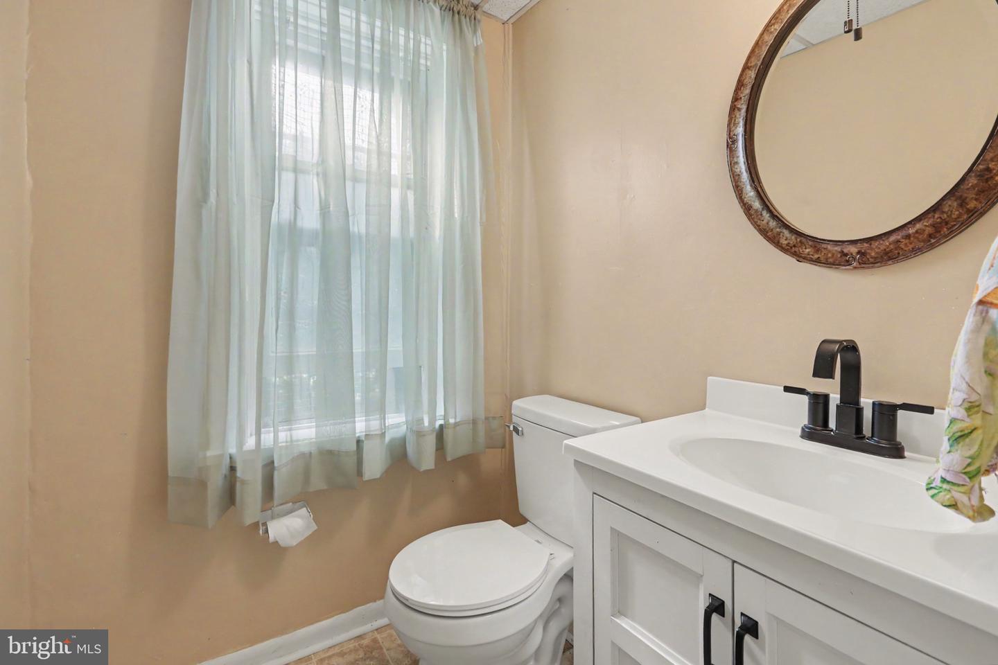 2120 Walnut St Property Photo 13