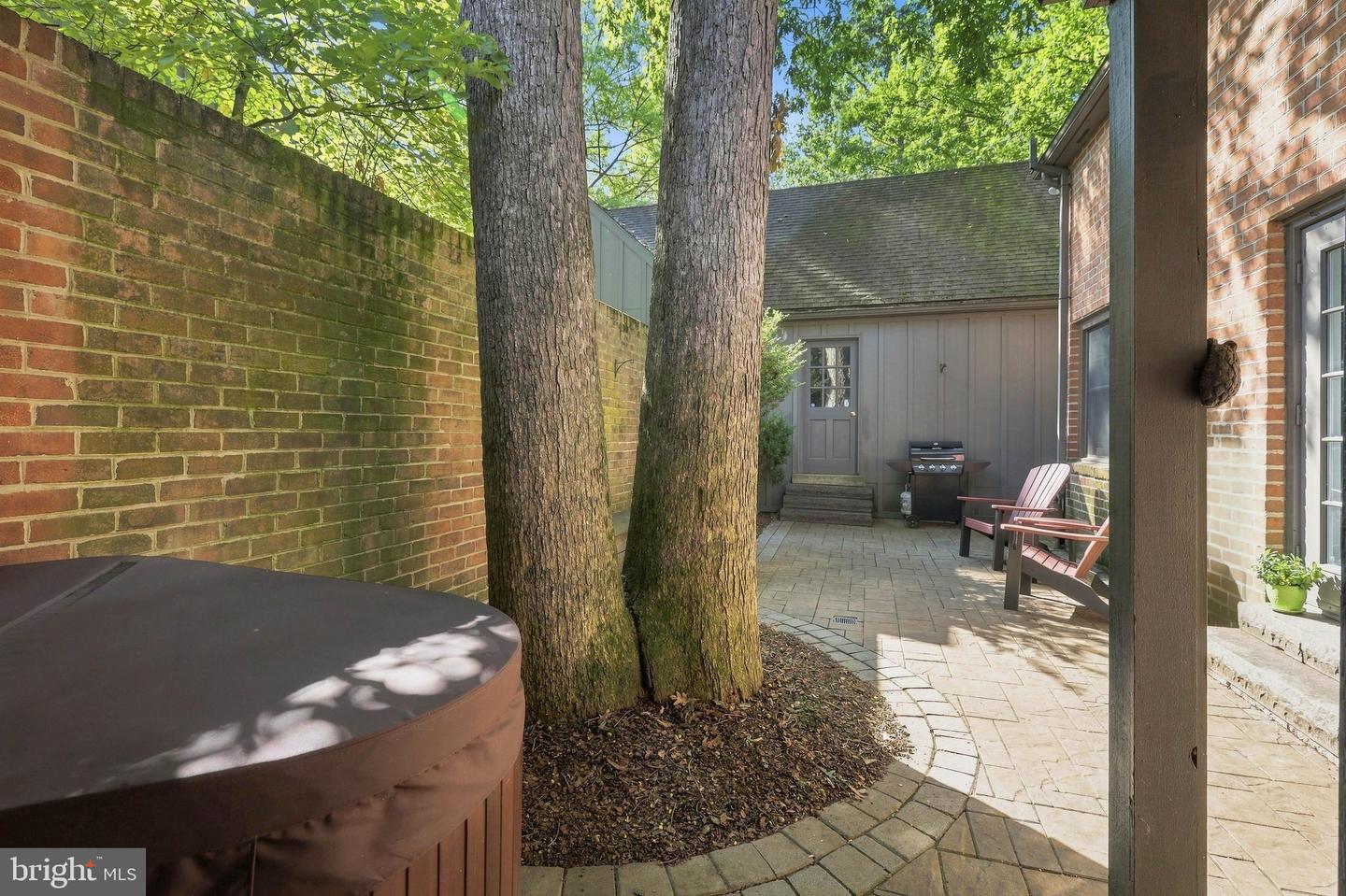 1203 Limerick Ct Property Photo 7
