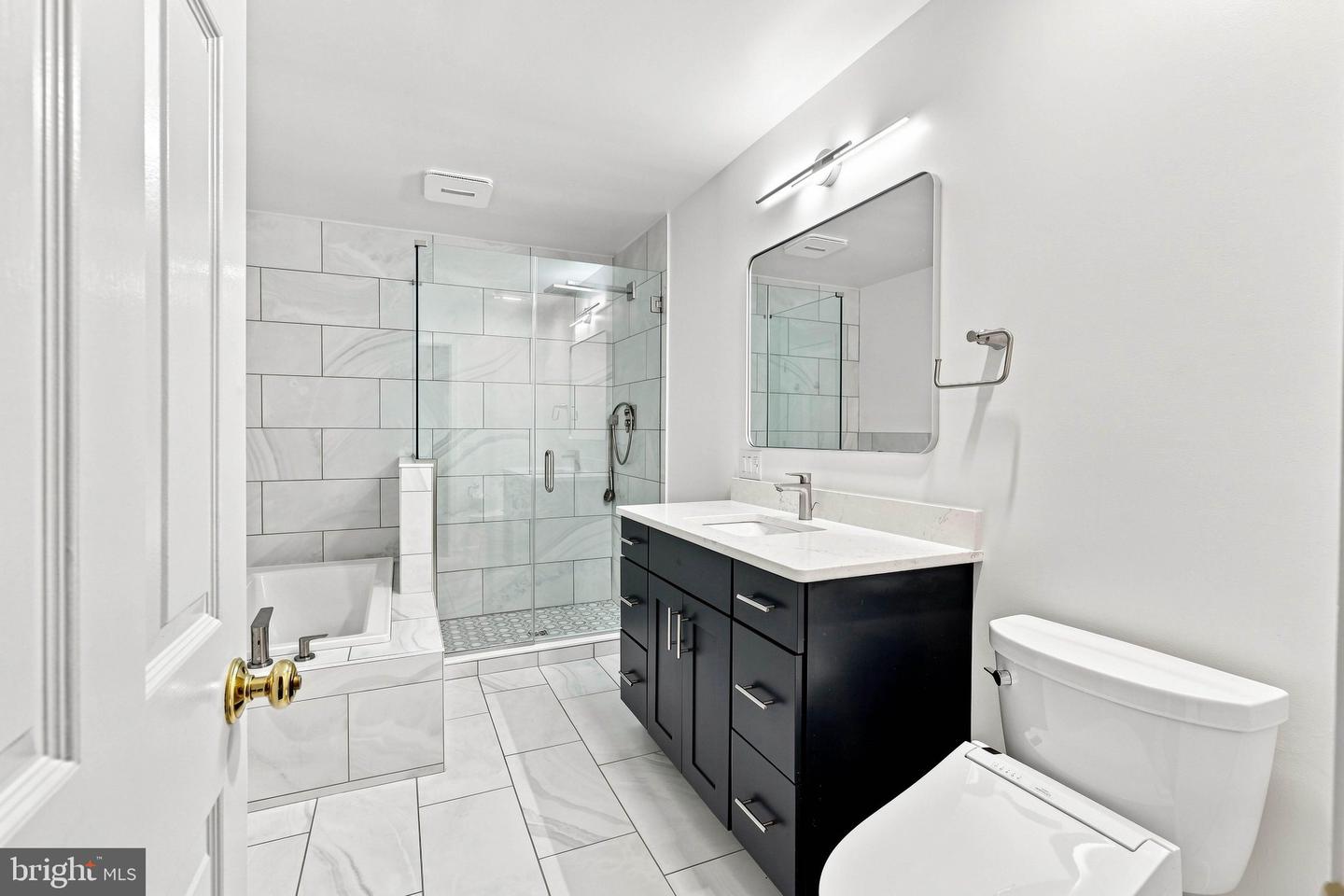 1203 Limerick Ct Property Photo 33