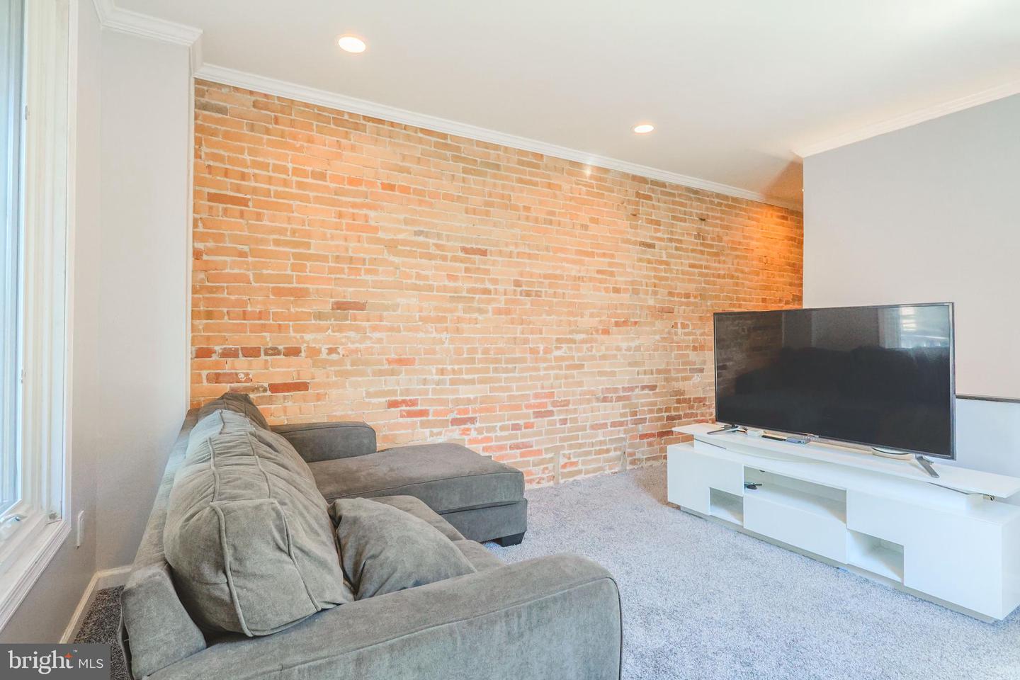 1622 Green St Property Photo 20