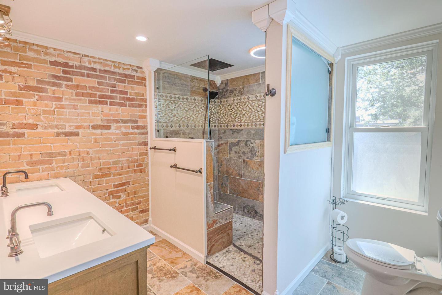 1622 Green St Property Photo 26