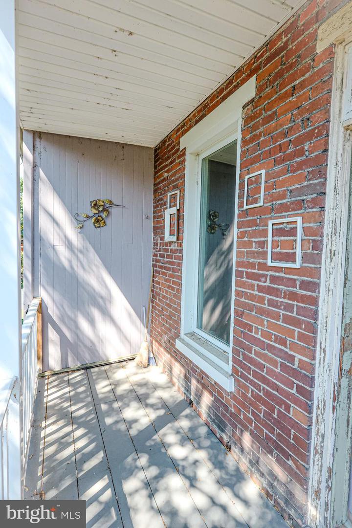 1622 Green St Property Photo 31