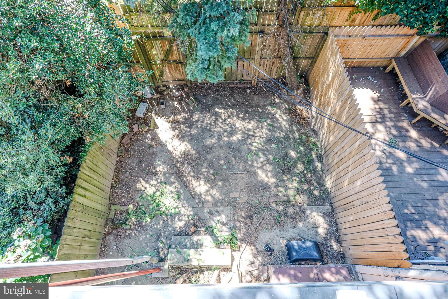 1622 Green St Property Photo 32