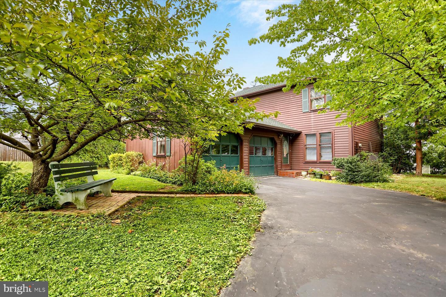 2024 MILL PLAIN CT Property Photo 1