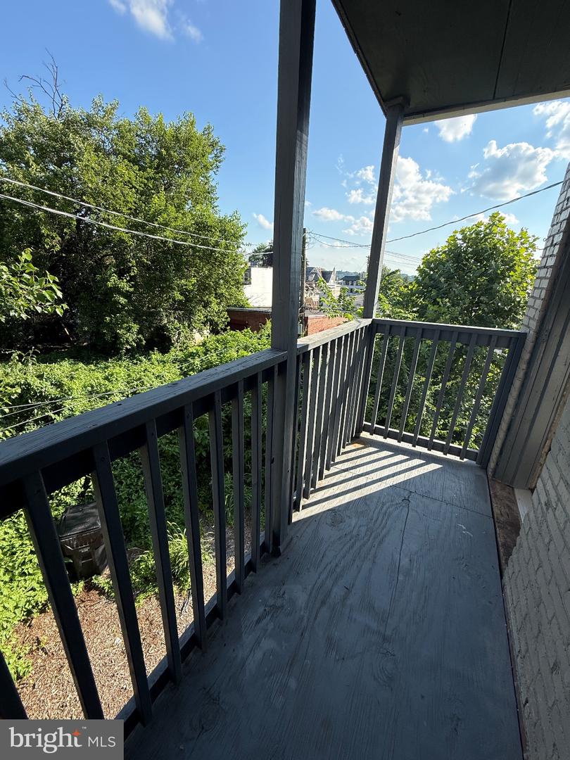 331 Maclay St #2 Property Photo 5