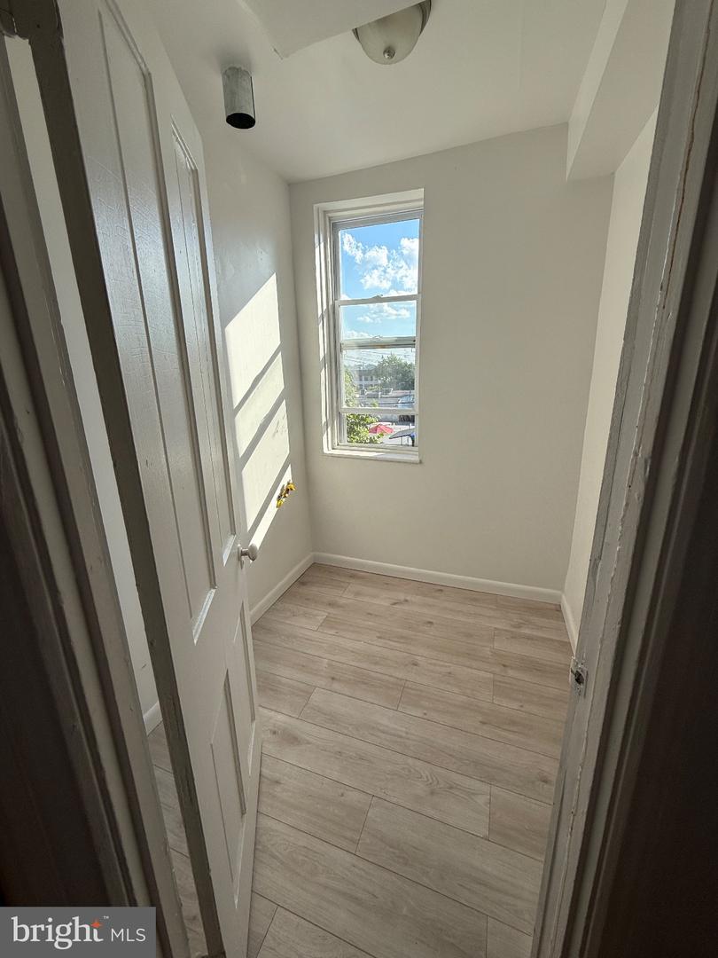 331 Maclay St #2 Property Photo 10